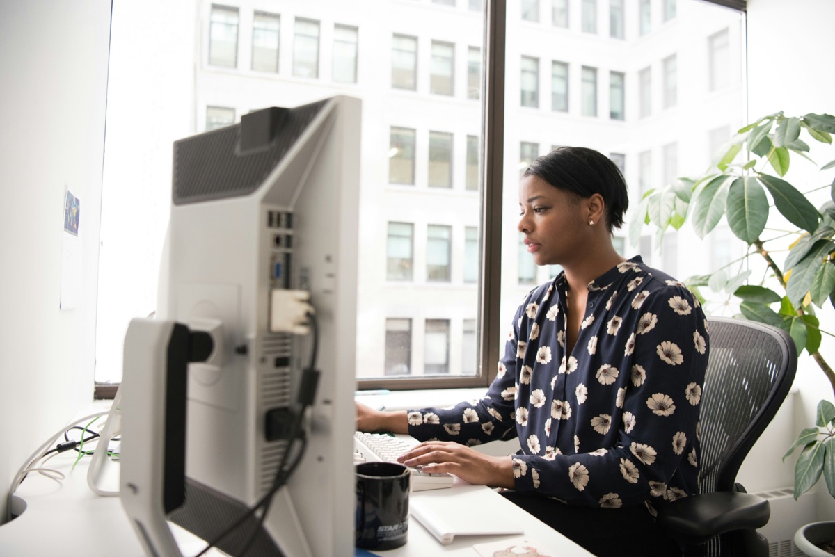 Educator using the 4StudentLives platform on a laptop